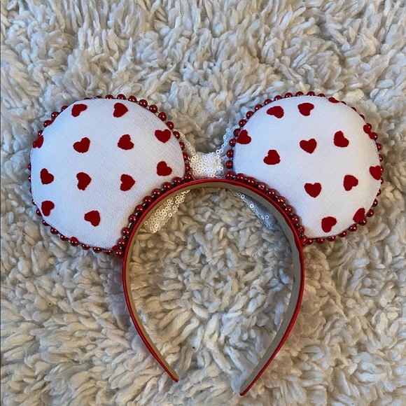Valentine’s Day Minnie Ears - Picture 3 of 3